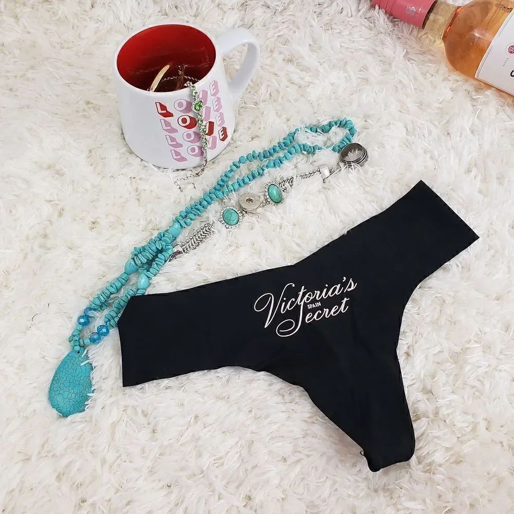 Victoria's Secret THONG SMALL Black NO SHOW Spain Logo Sexy